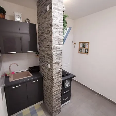 Suzana 1br ספליט