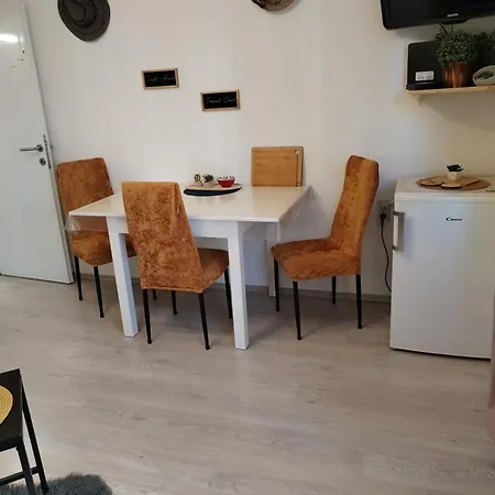 Suzana 1br Split