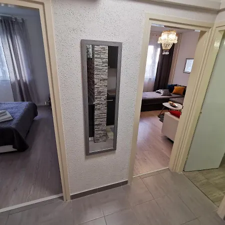 Suzana 1br Daire Split