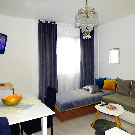 Suzana 1br Split